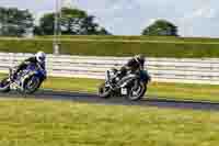 Evening Adv_Mid Group Black Bikes